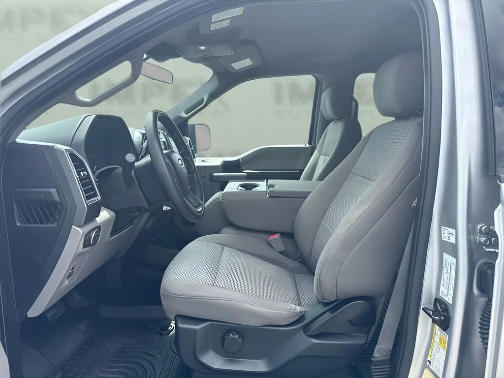 Used 2019  Ford XLT image 5