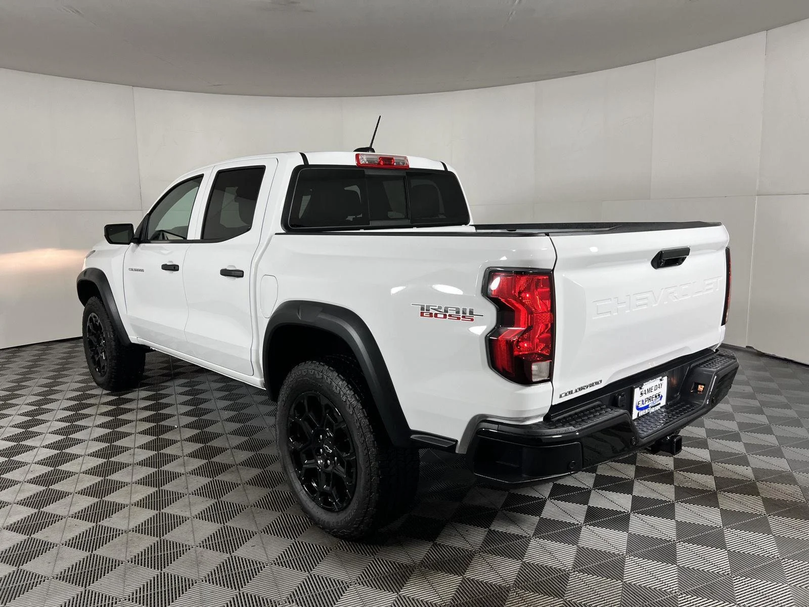 New 2026 Summit White Chevrolet Trail Boss image 2