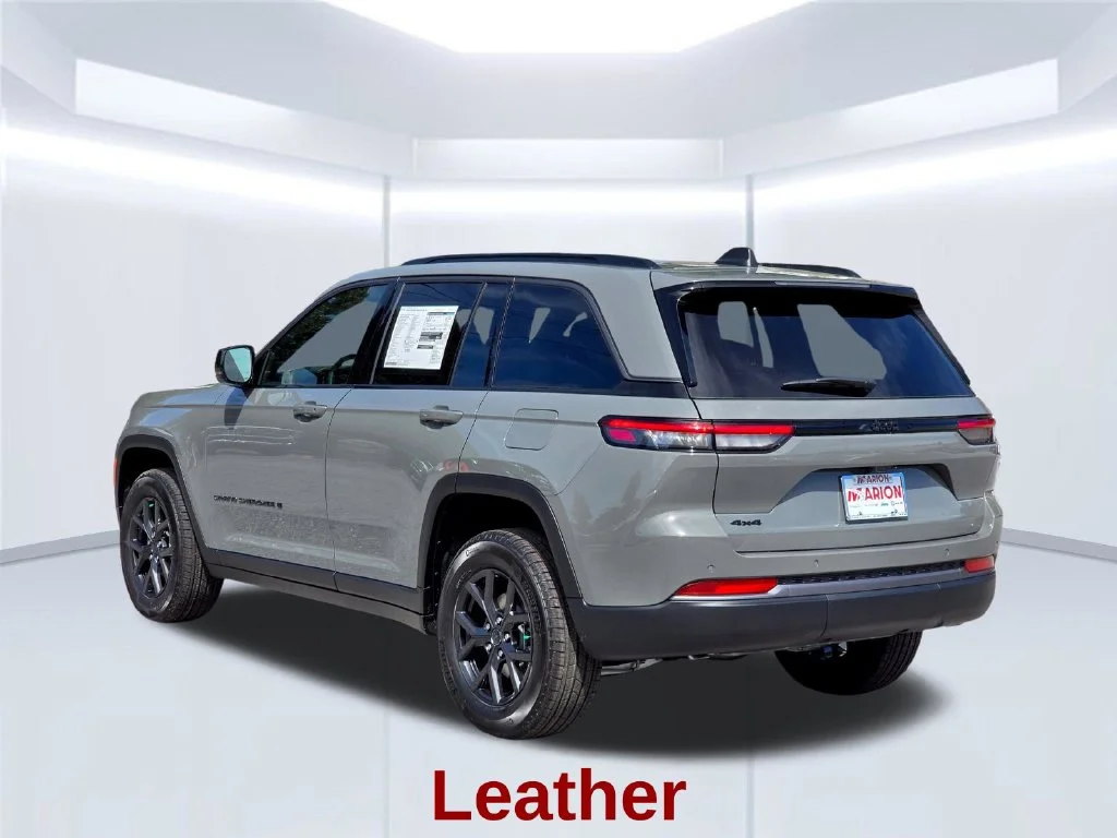 New 2027 Gray Jeep Laredo Altitude image 18