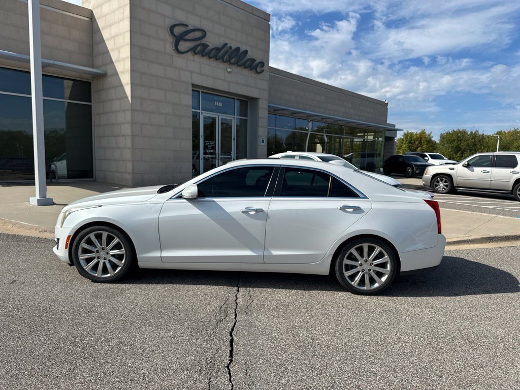Used 2015 White Cadillac 2.5L Luxury image 13