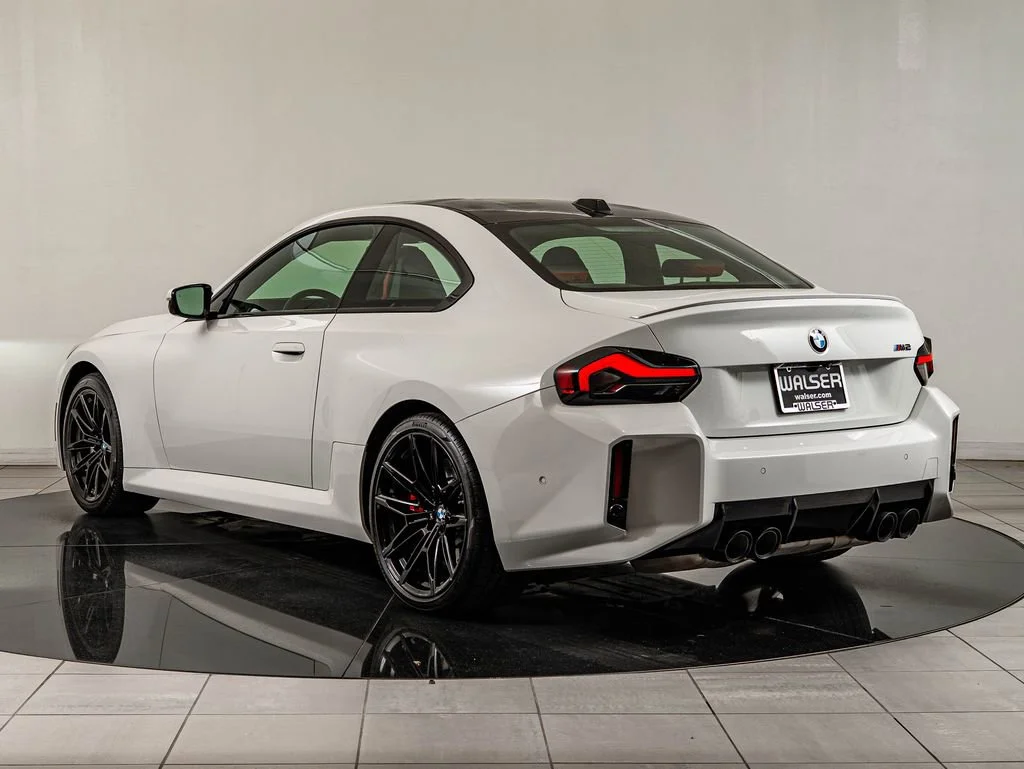 Used 2025 Alpine White BMW  image 7