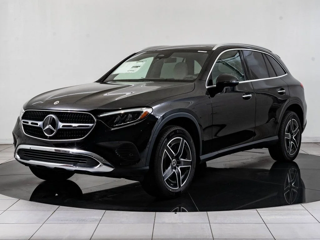 Used 2026 Black Mercedes-Benz GLC 300 image 1