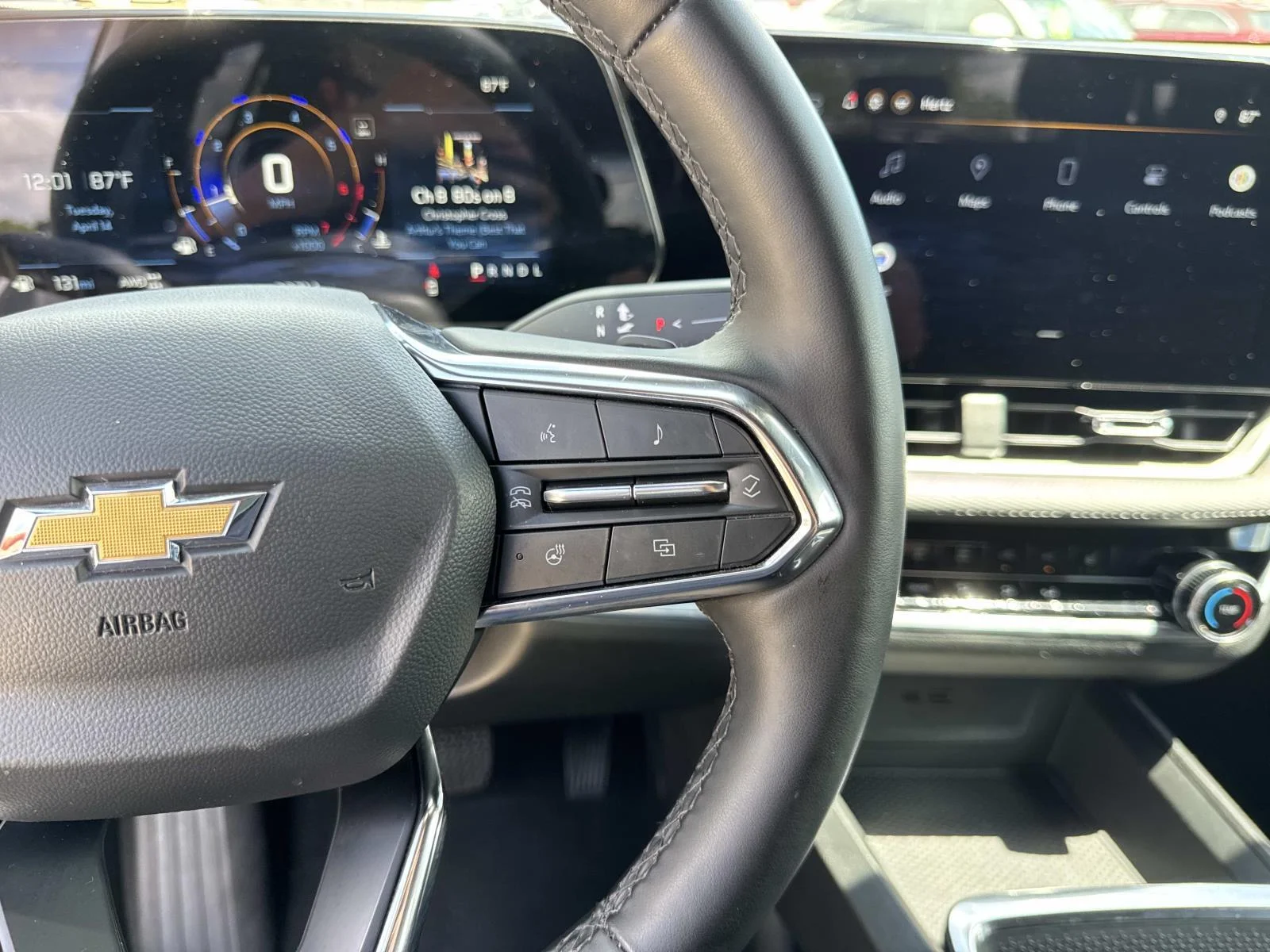 Used 2025 Summit White Chevrolet AWD LT image 23