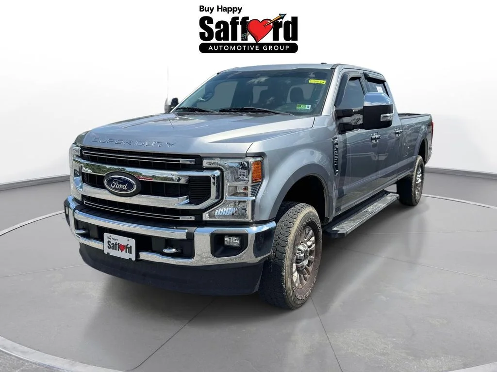 Used 2021 Silver Ford XLT image 1