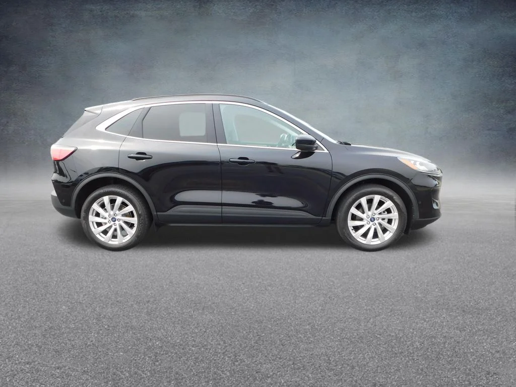 Used 2022 Black Ford Titanium image 2