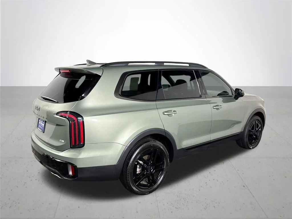 Used 2025 Green Kia SX X-Line image 6