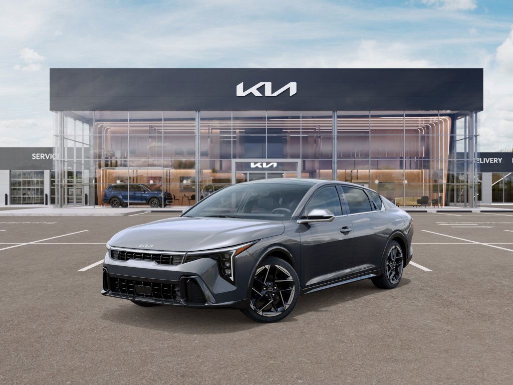 2025 Kia K4 GT-Line AT's photo