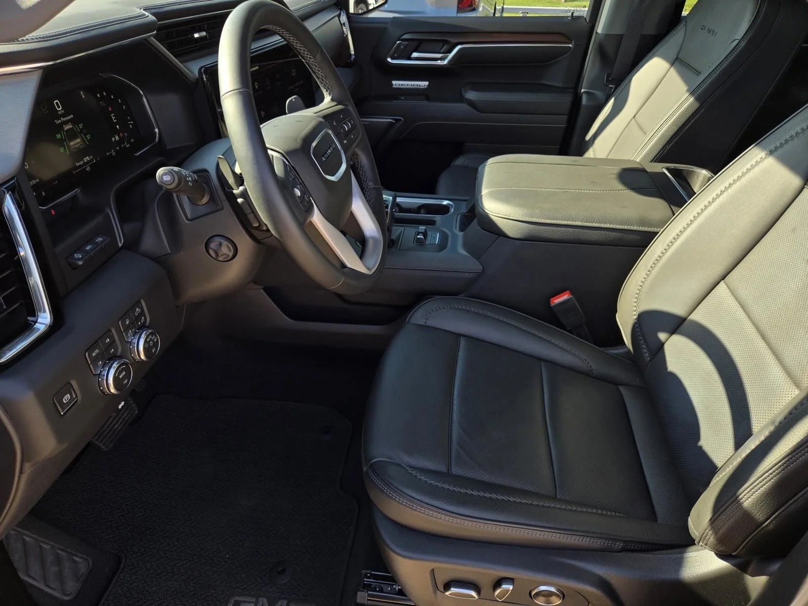 2026 GMC Sierra 1500 Denali - Photo 8