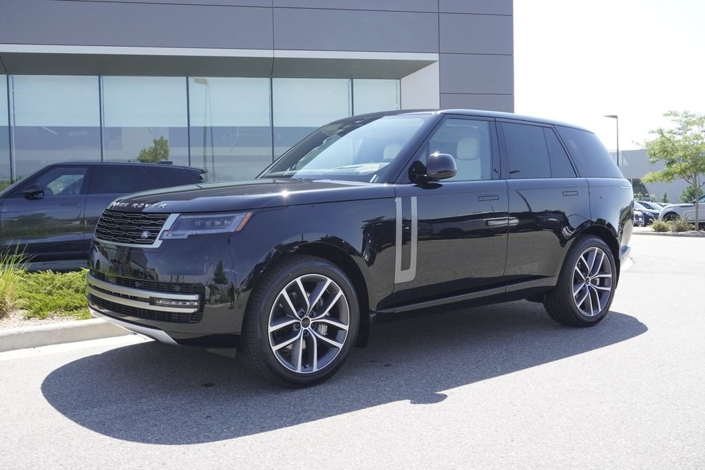 New 2026 Santorini Black Land Rover SE image 3