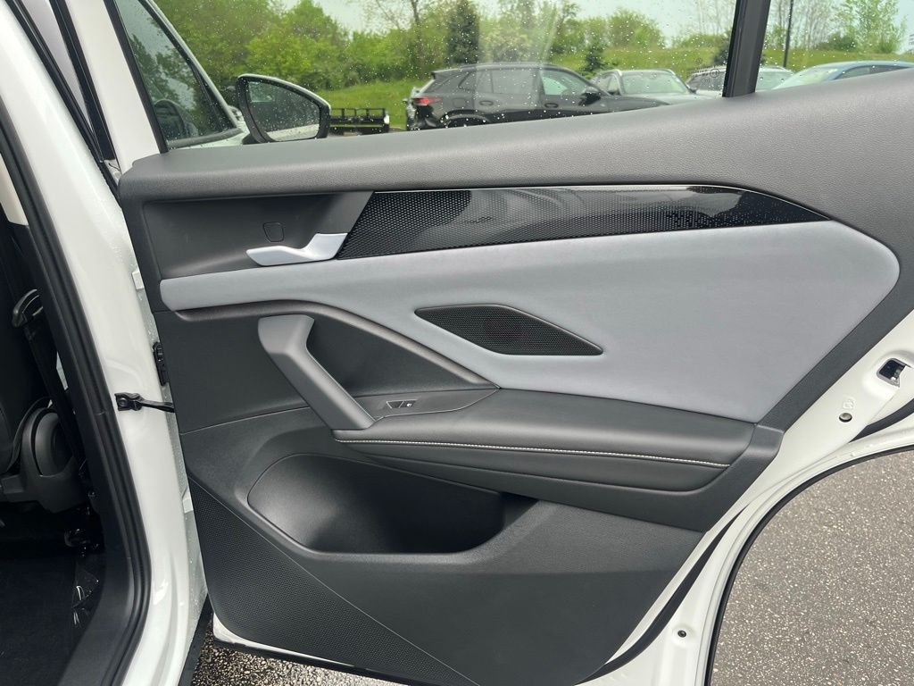New 2026 White/off-white Volkswagen 2.0T SE image 22
