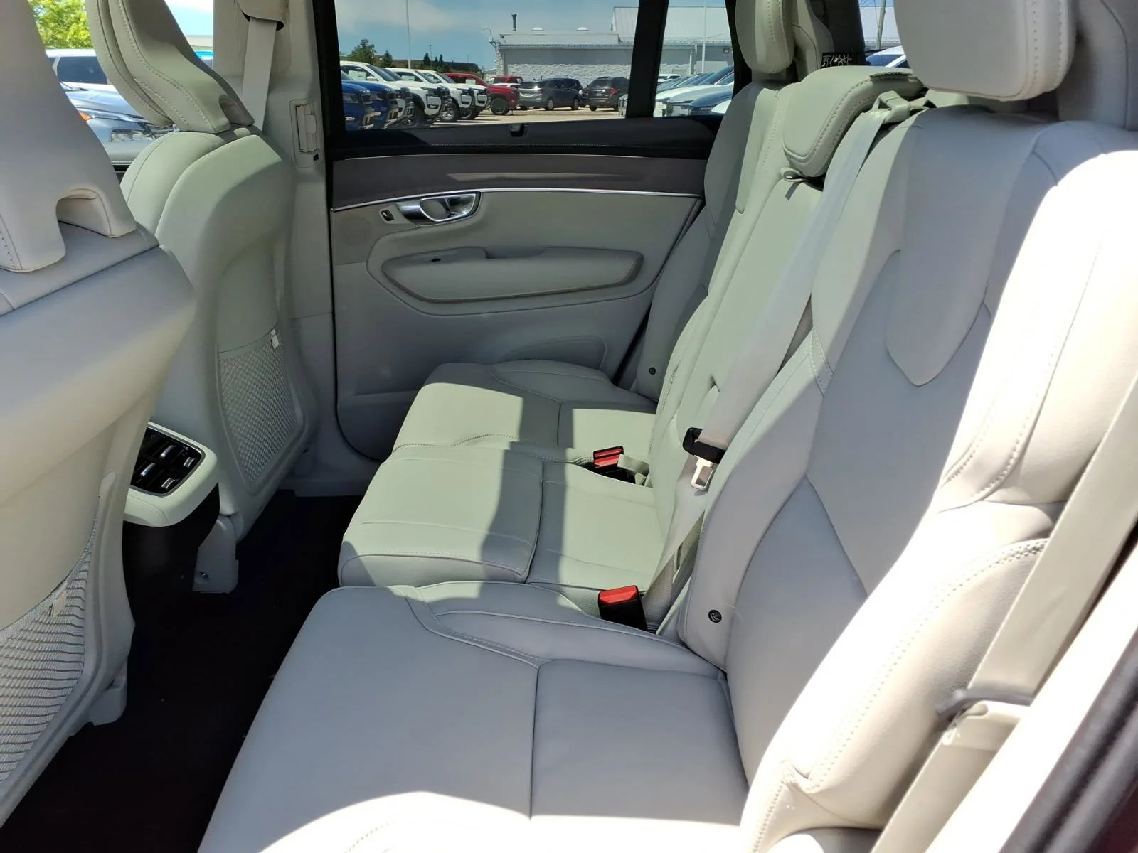 New 2026 Red Metallic Volvo Ultra Dark Theme image 6