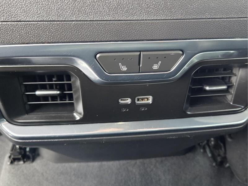 Used 2022 Onyx Black GMC 4WD CREW CAB 147" DENALI image 14