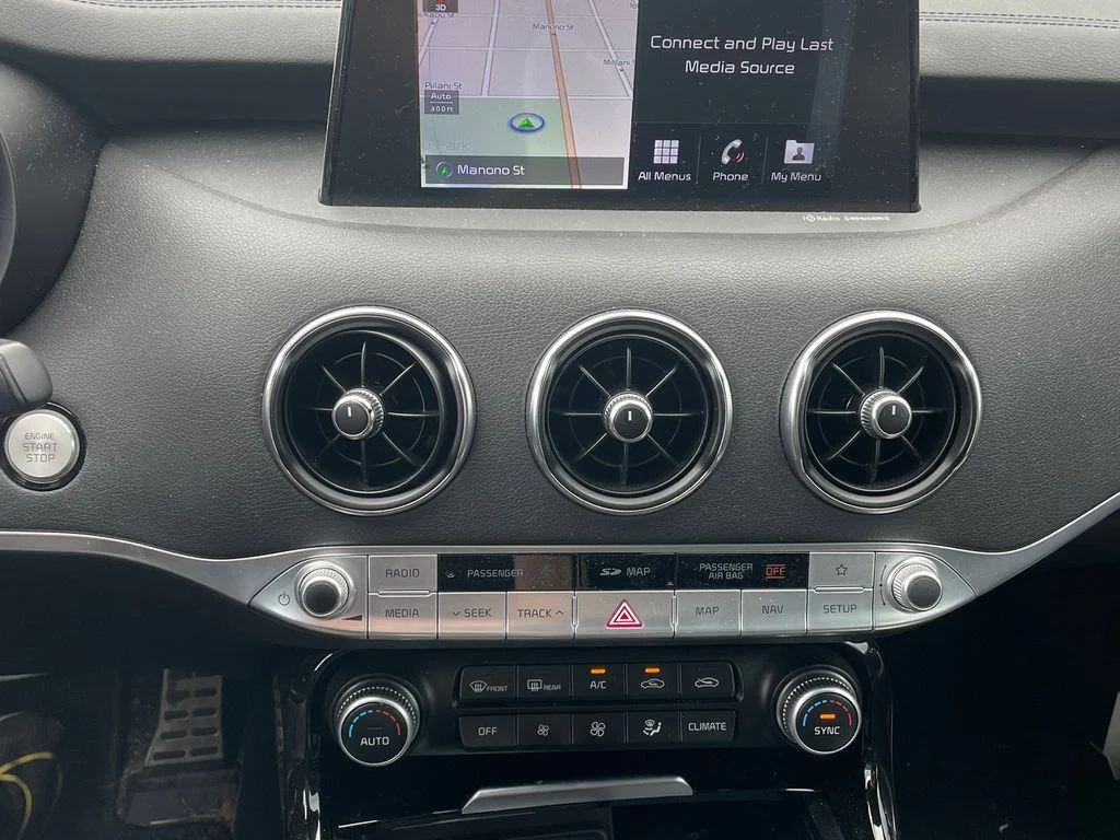 Used 2020 White Kia GT-Line image 15