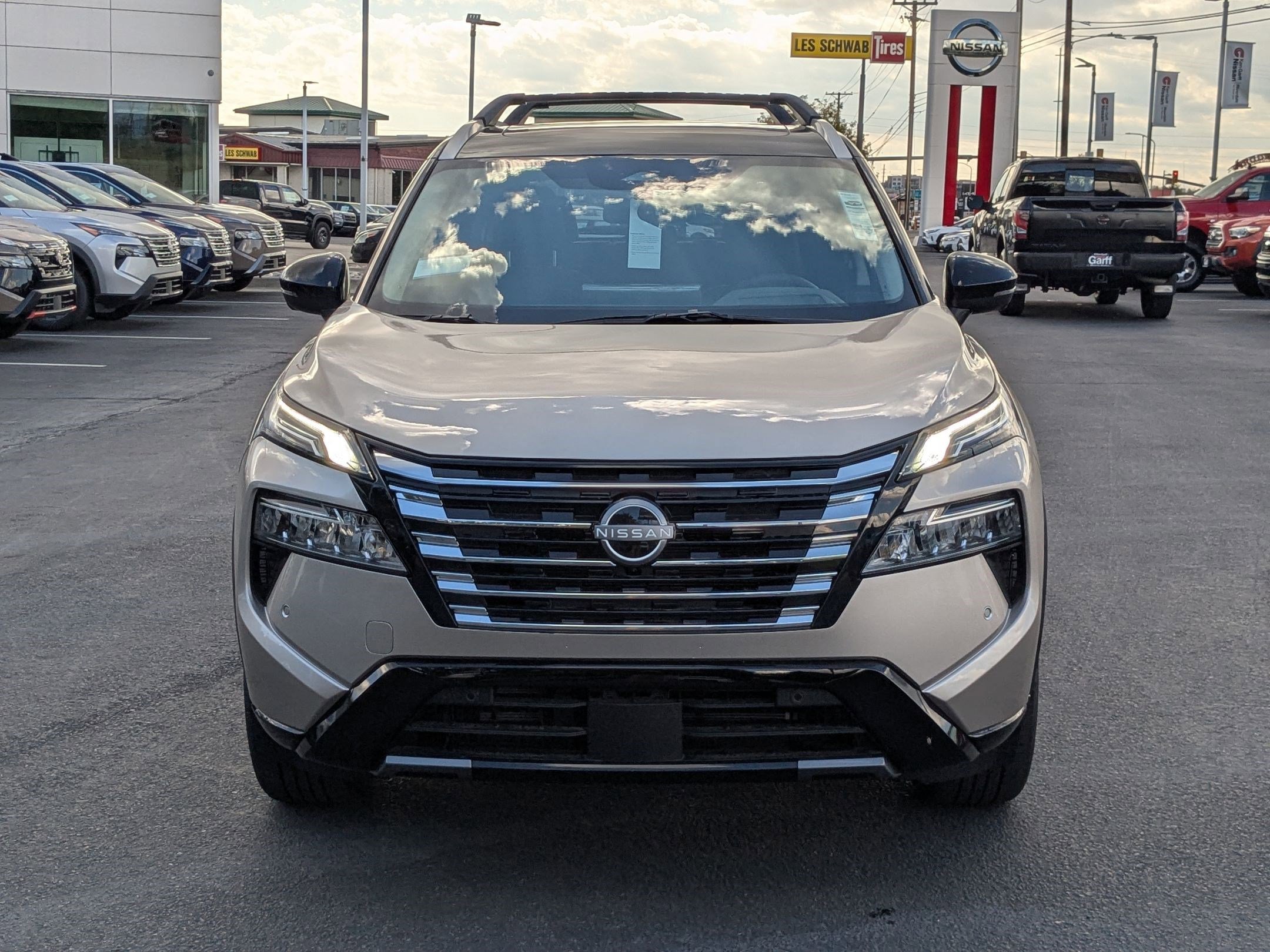 2026 Nissan Rogue Platinum - Photo 9