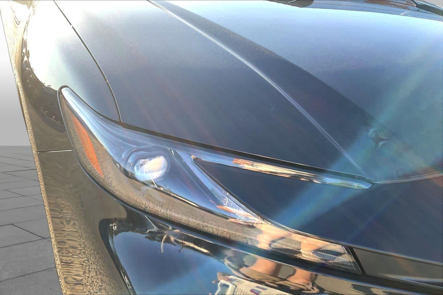 Used 2025 Midnight Black Metallic Toyota LE image 27