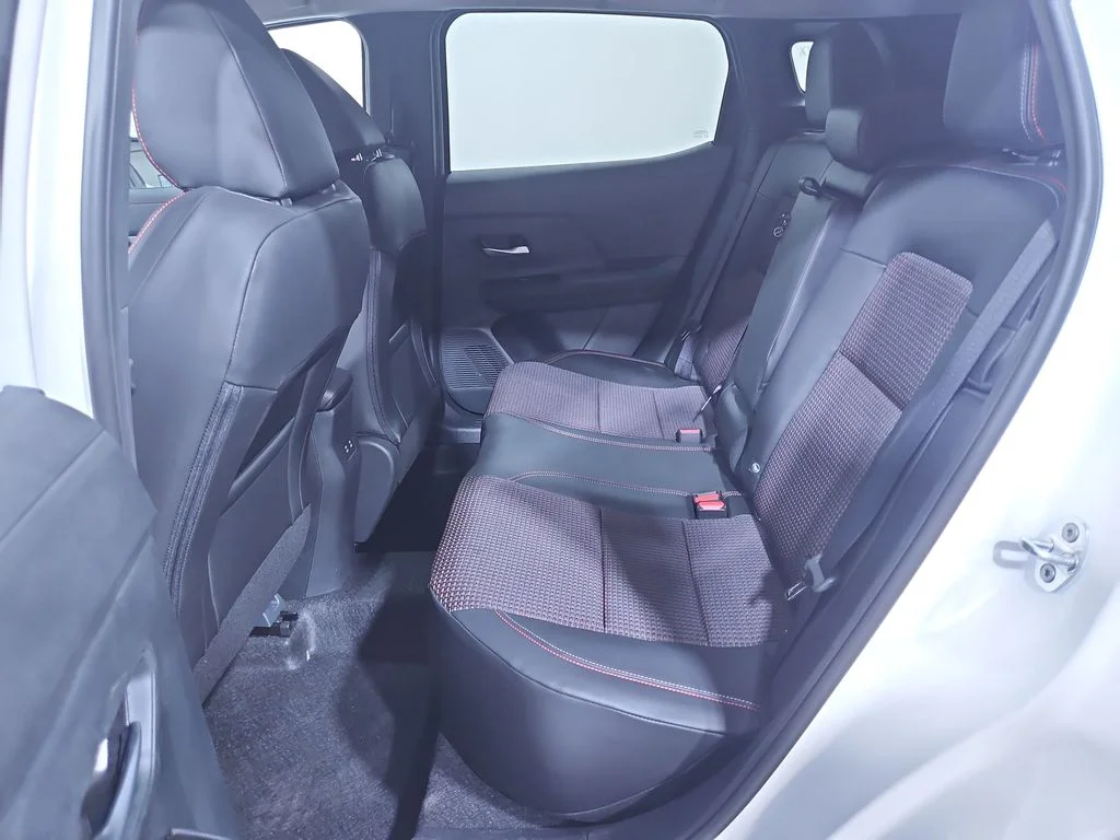 2025 Nissan Kicks SR AWD - Photo 23