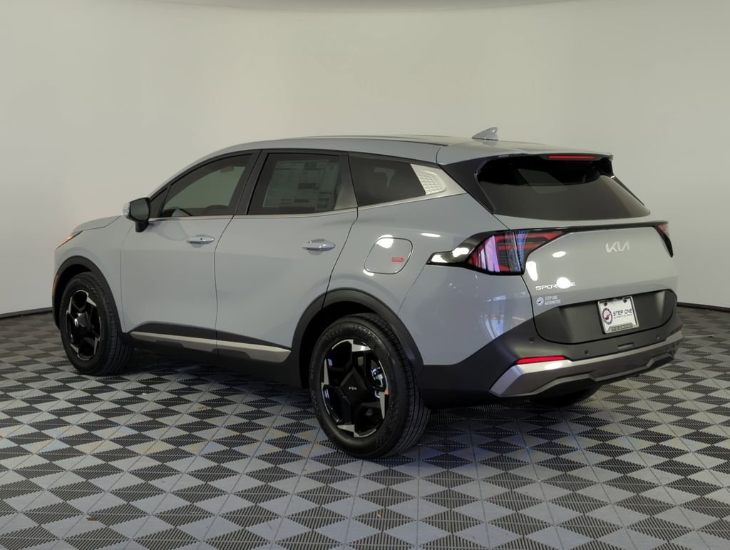New 2026 Wolf Gray Kia EX image 5