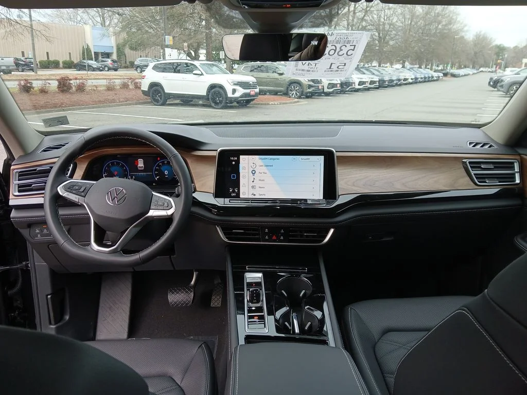 New 2026 Black Volkswagen 2.0T SE w/Technology image 12