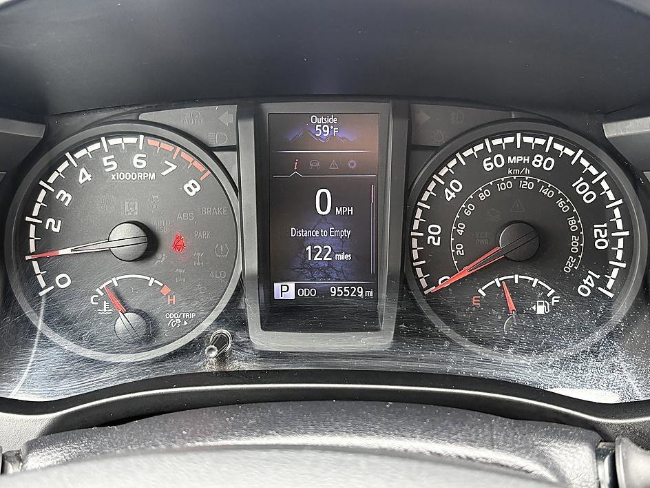 Used 2018 Super White Toyota SR image 17