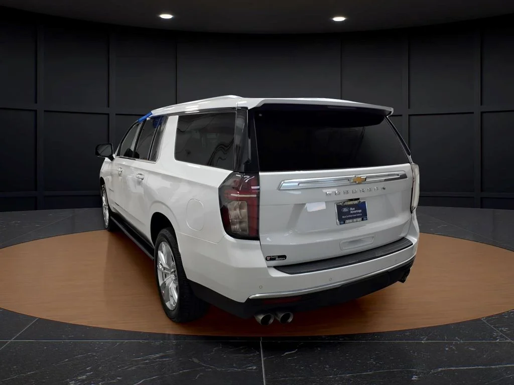 Certified Used 2022 Iridescent Pearl Tricoat Chevrolet High Country image 4