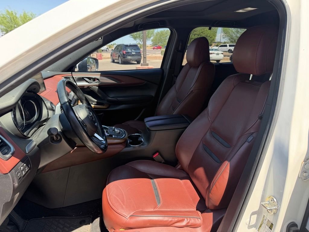 Used 2017 White Mazda Signature image 16
