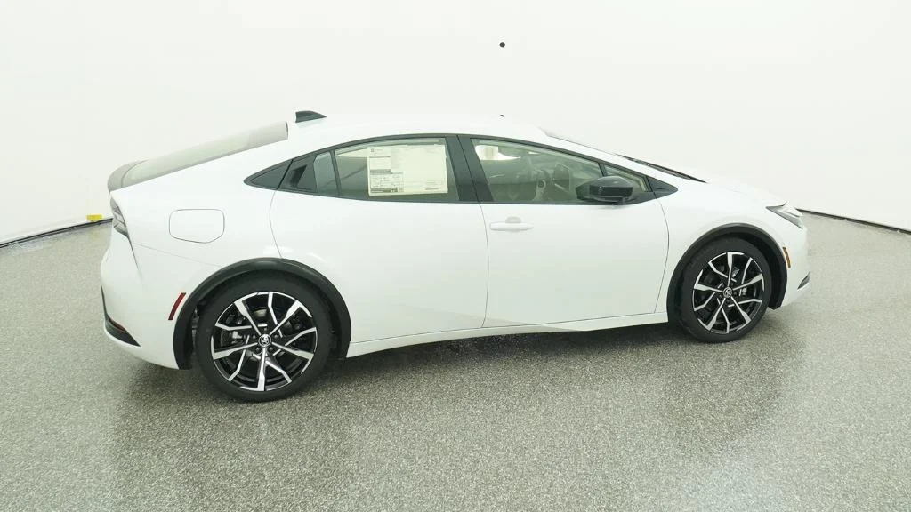 New 2026 Wind Chill Pearl Toyota XSE image 24