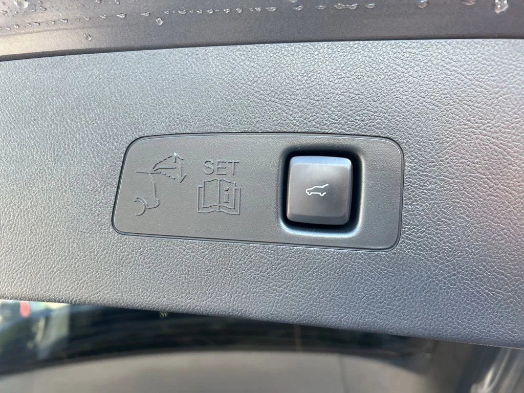 Used 2021 Gray Lincoln Standard image 27
