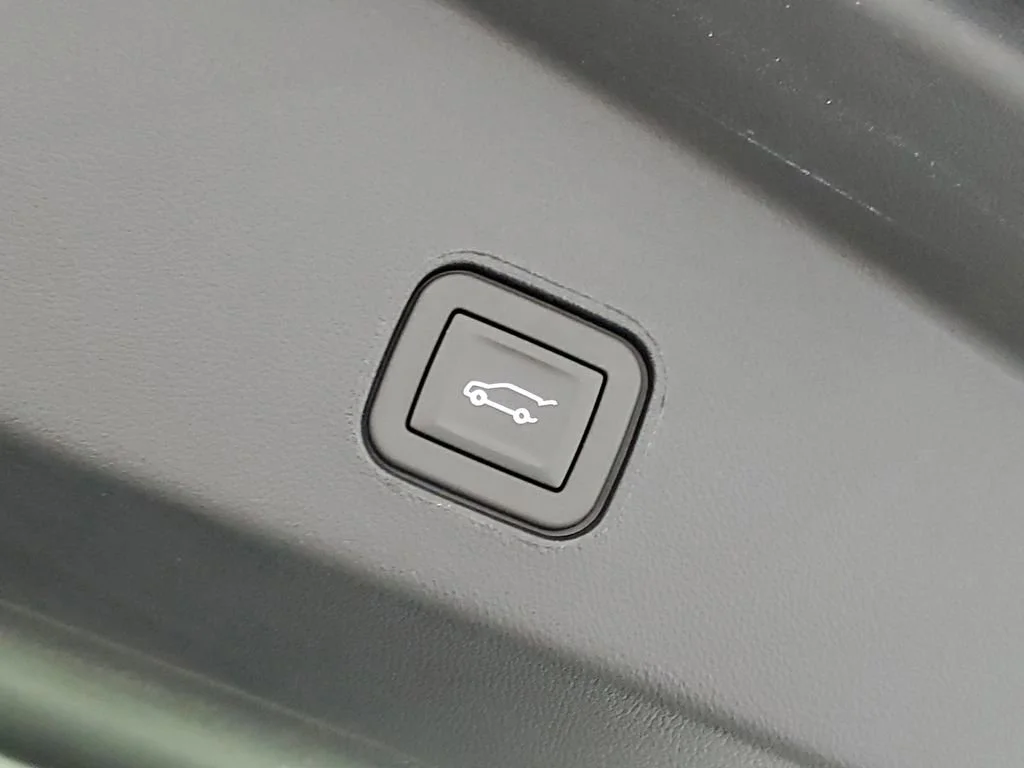 2026 Cadillac LYRIQ Premium Sport - Photo 31