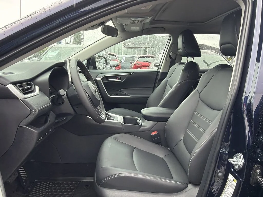 Used 2025 Blueprint Toyota XLE AWD Dilawri Certified   Local BC   1 OWNER image 19