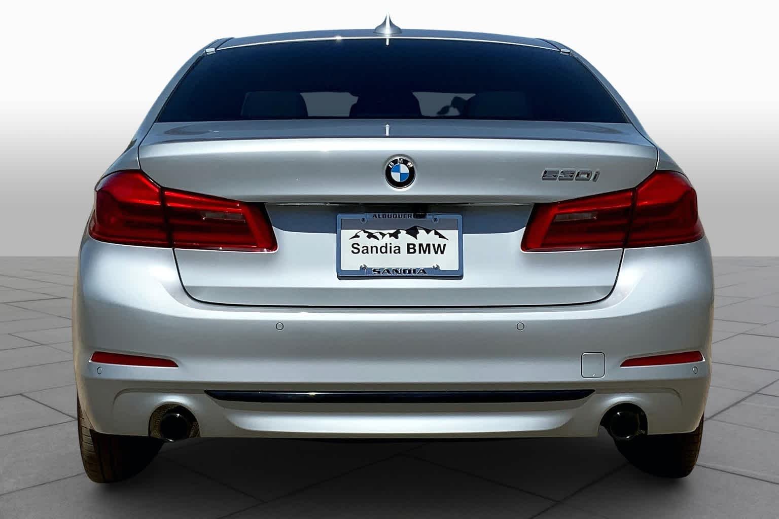 Used 2018 Glacier Silver Metallic BMW 530i image 4