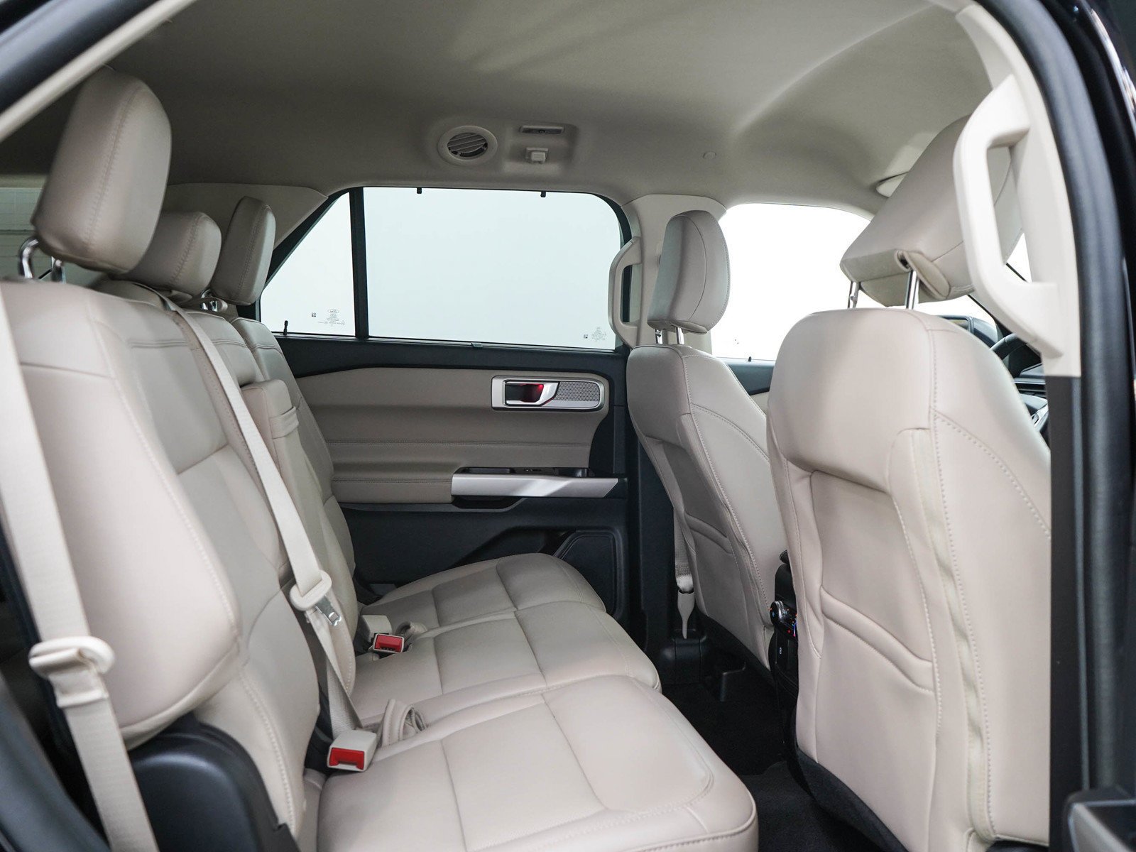 Used 2023  Ford Limited 4WD image 14
