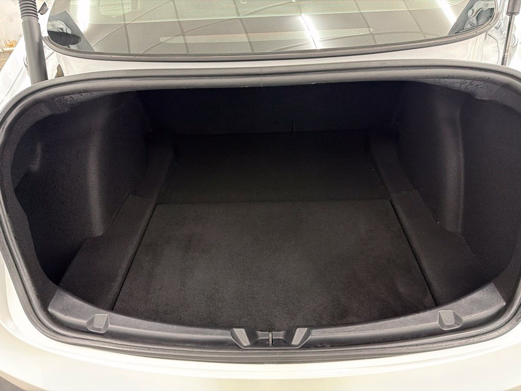 Used 2021 White Tesla Long Range image 24