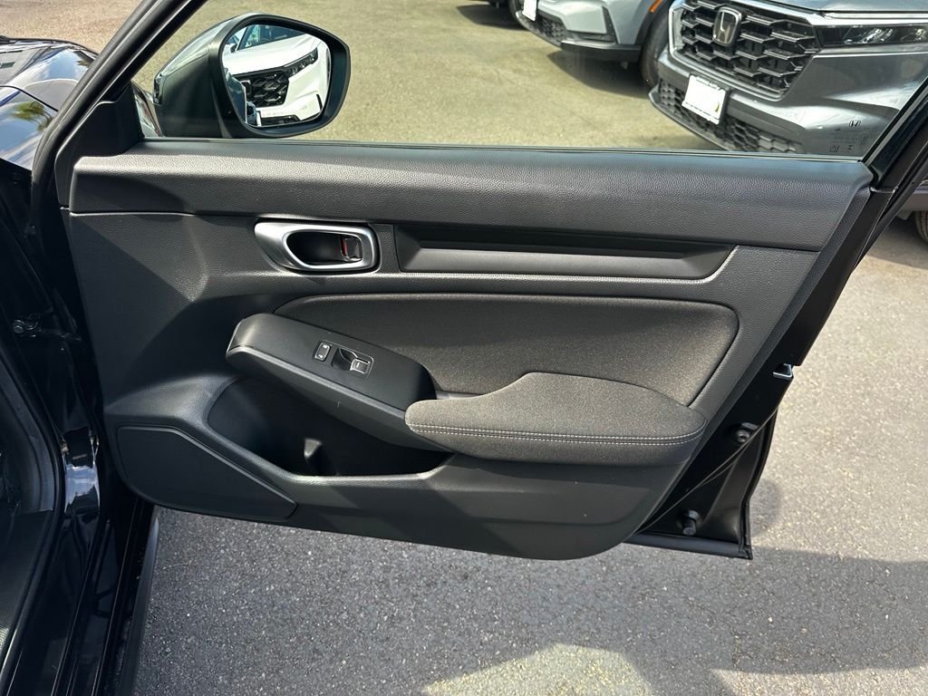Used 2023  Honda Sport image 12