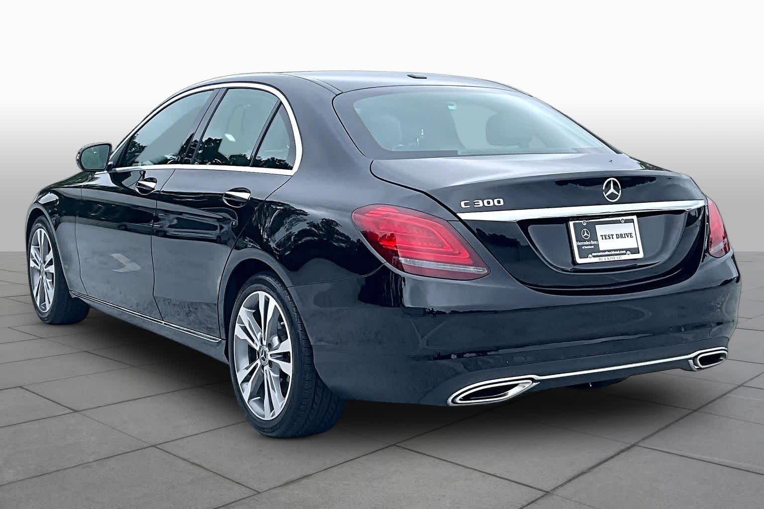 Used 2021 Obsidian Black Metallic Mercedes-Benz C 300 image 11