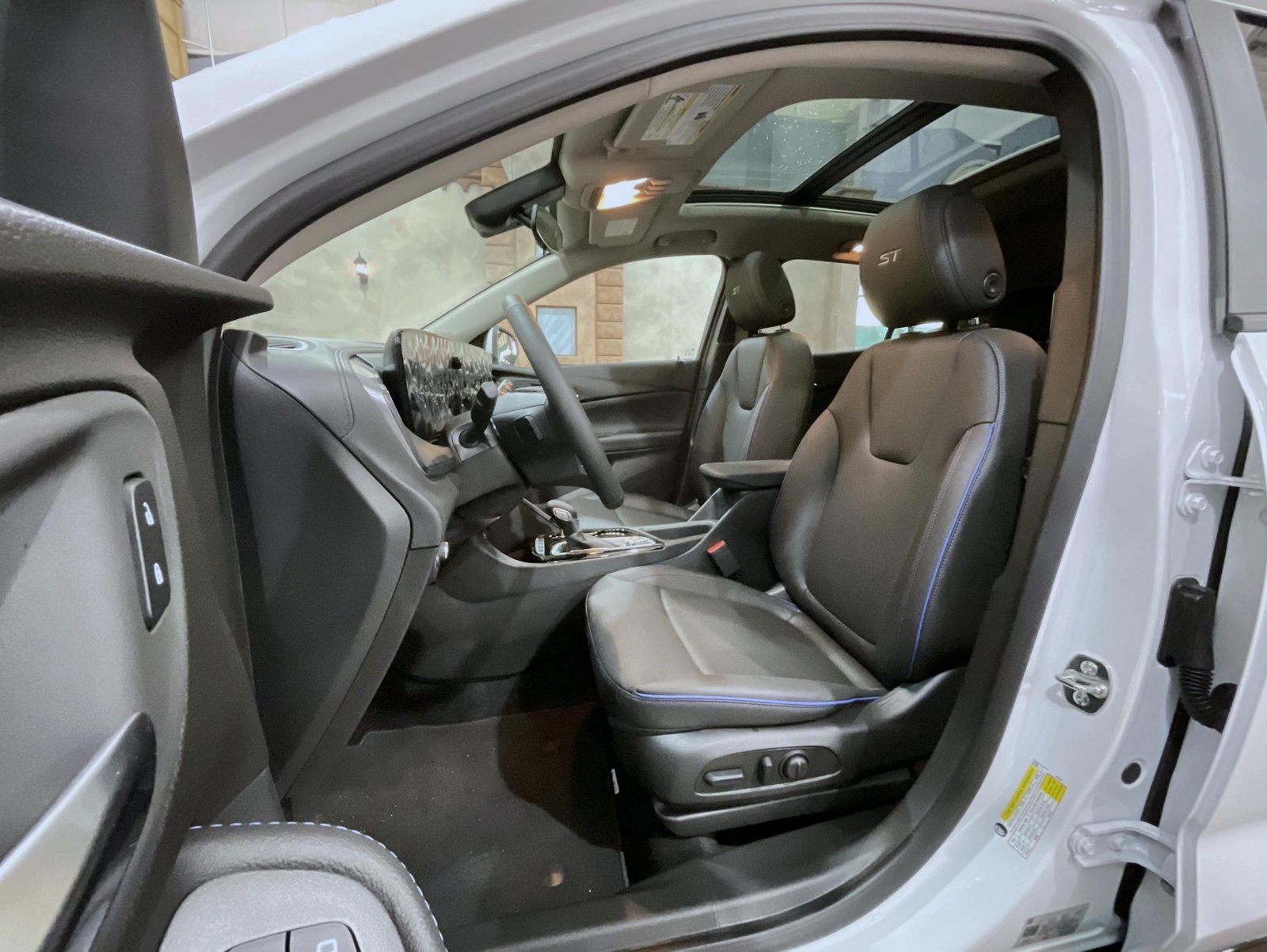 2026 Buick Encore GX Sport Touring - Photo 10