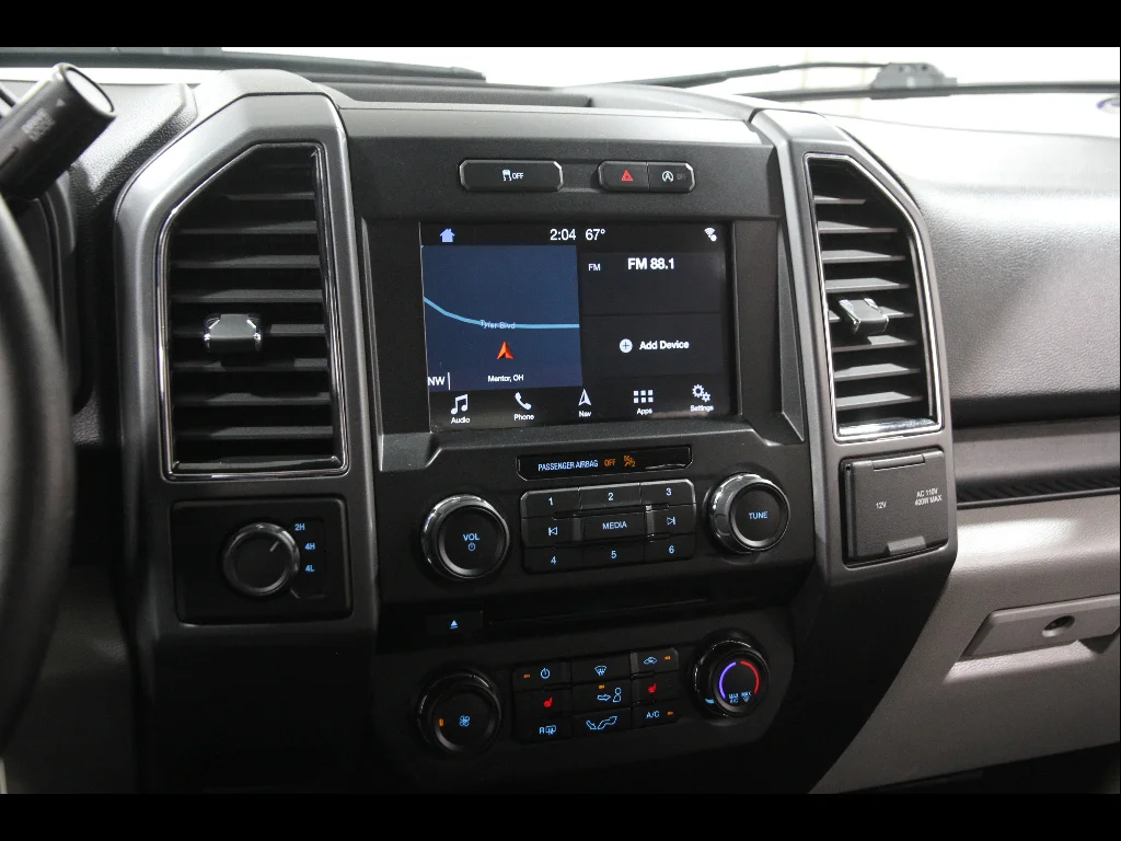Used 2018 Ingot Silver Ford XLT image 10