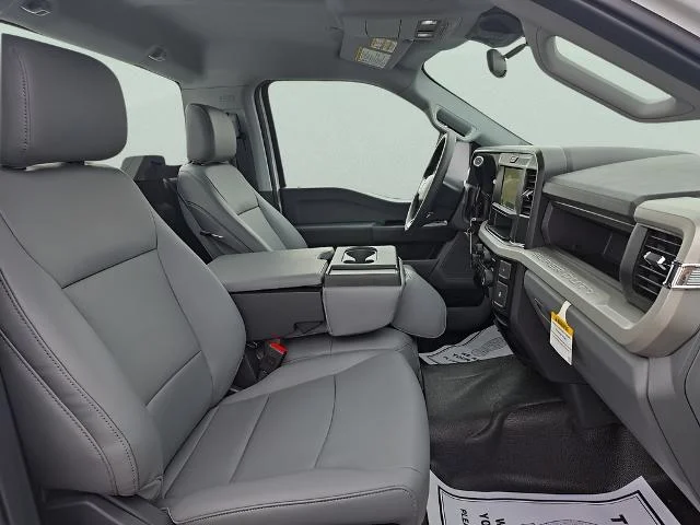 New 2026 Oxford White Ford F-250® XL image 43