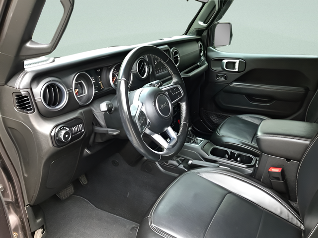 Used 2020 Gray Jeep Unlimited Sahara image 11