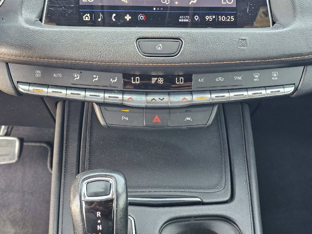 Used 2019 Silver Cadillac Sport image 33