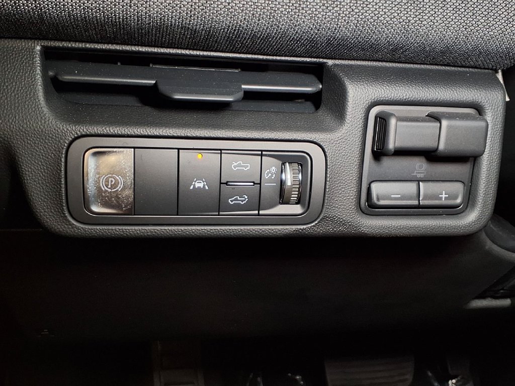 2026 GMC Sierra EV Elevation - Photo 17