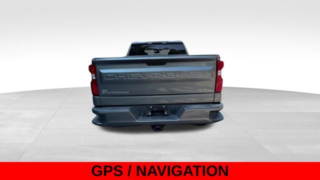 Used 2021 Gray Chevrolet Custom image 6
