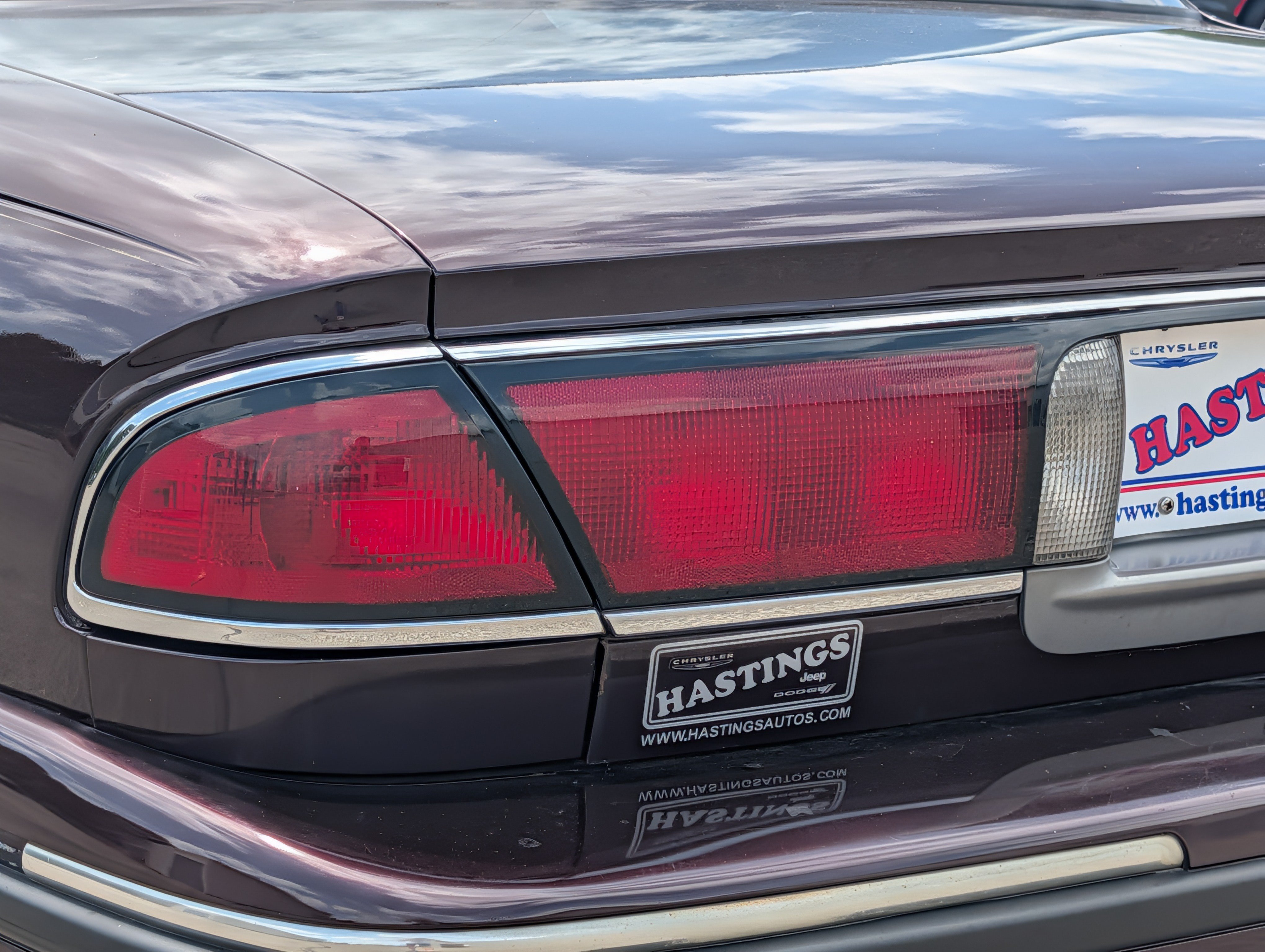 Used 1997 Brown Buick Custom image 17