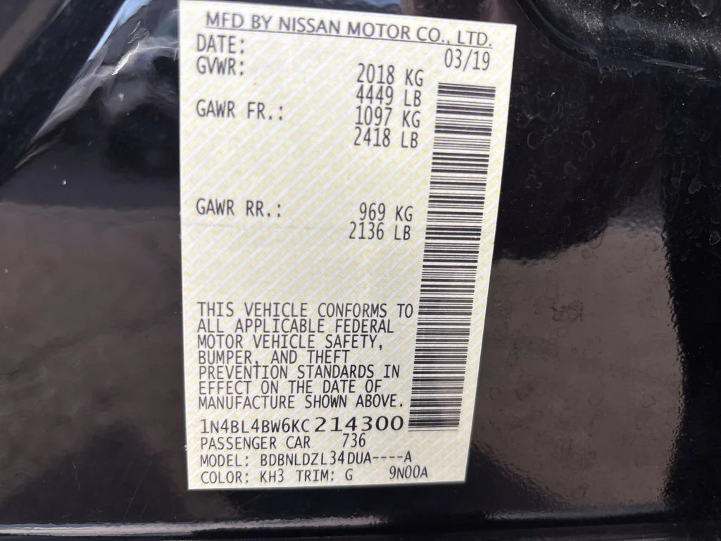 Used 2019 Black Nissan 2.5 S image 9