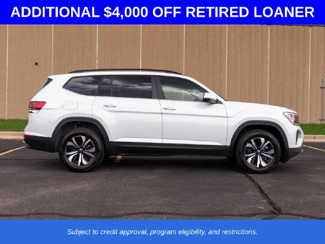 New 2026 White/off-white Volkswagen SE image 10
