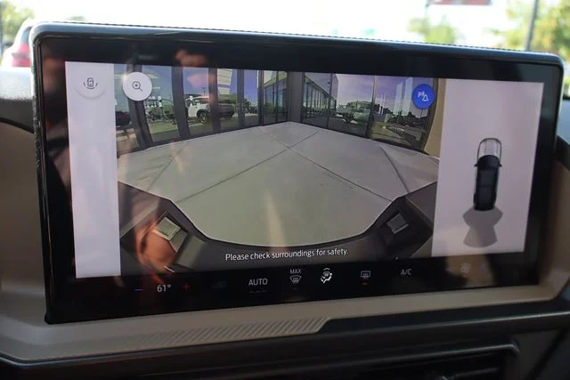 Used 2025 Oxford White Ford Big Bend image 37