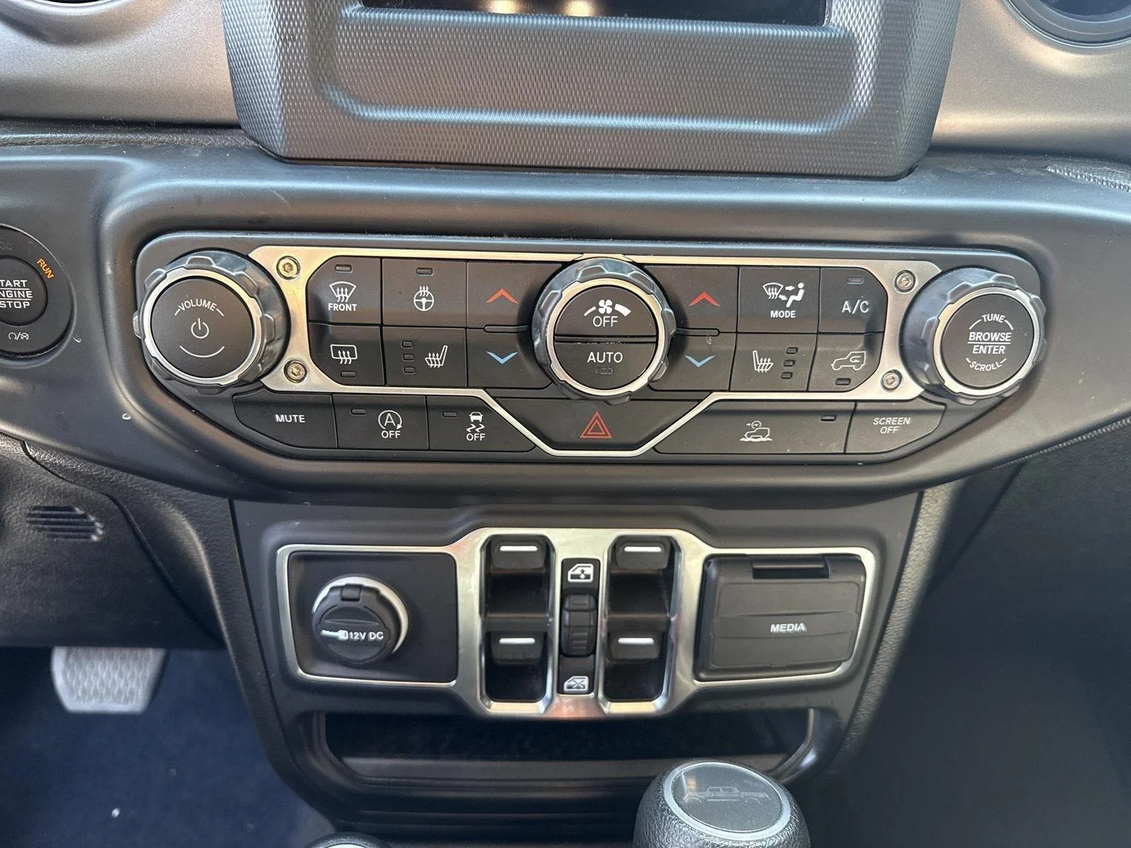 Used 2023 Sting-Gray Clearcoat Jeep Sport S image 24