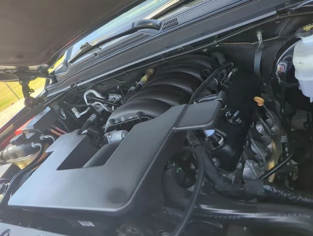 Used 2019 Gray Chevrolet LT image 31