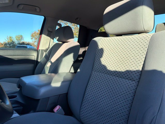 Used 2011 Green Toyota Grade image 11