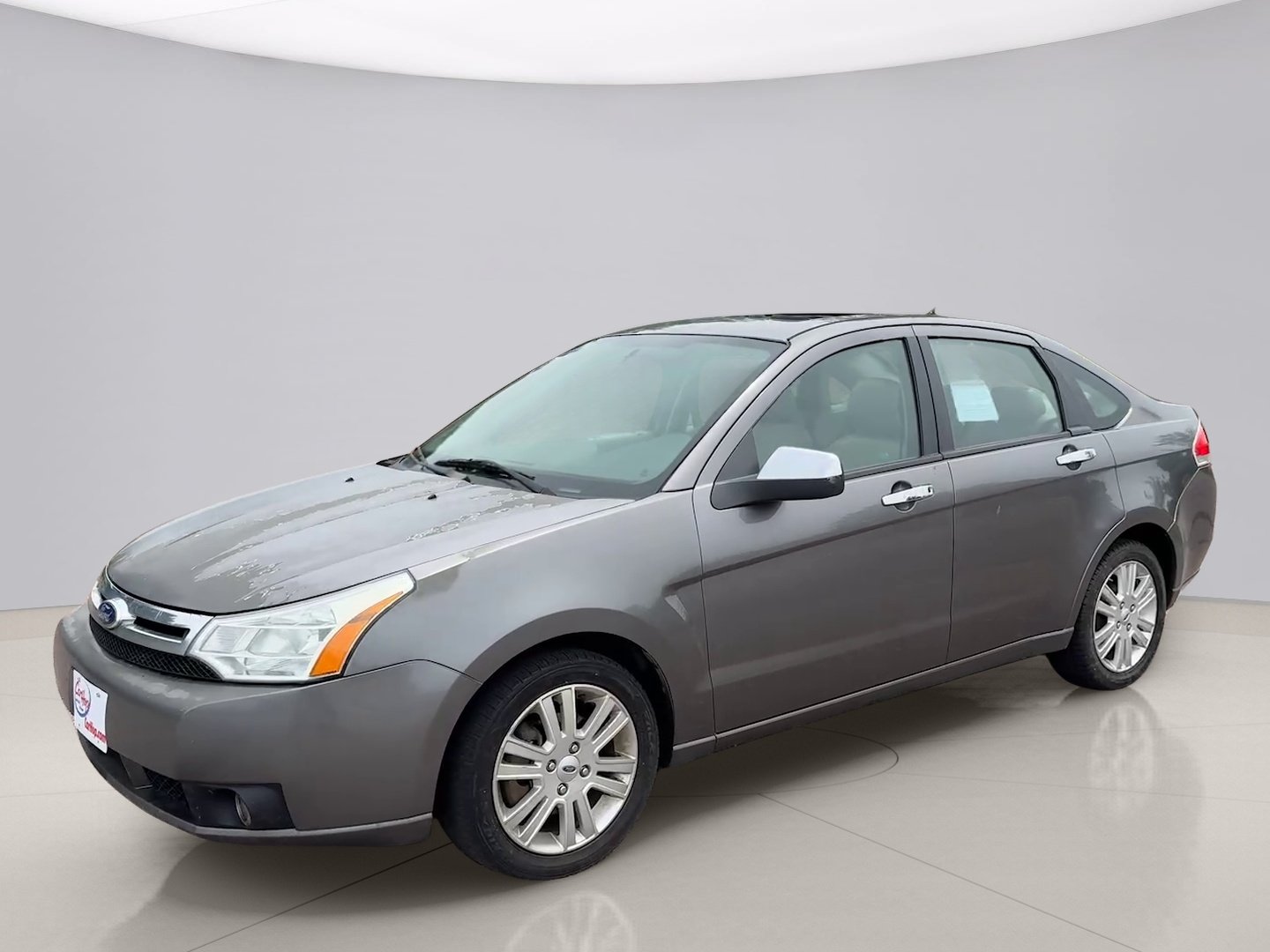 2010 Ford Focus SEL's photo