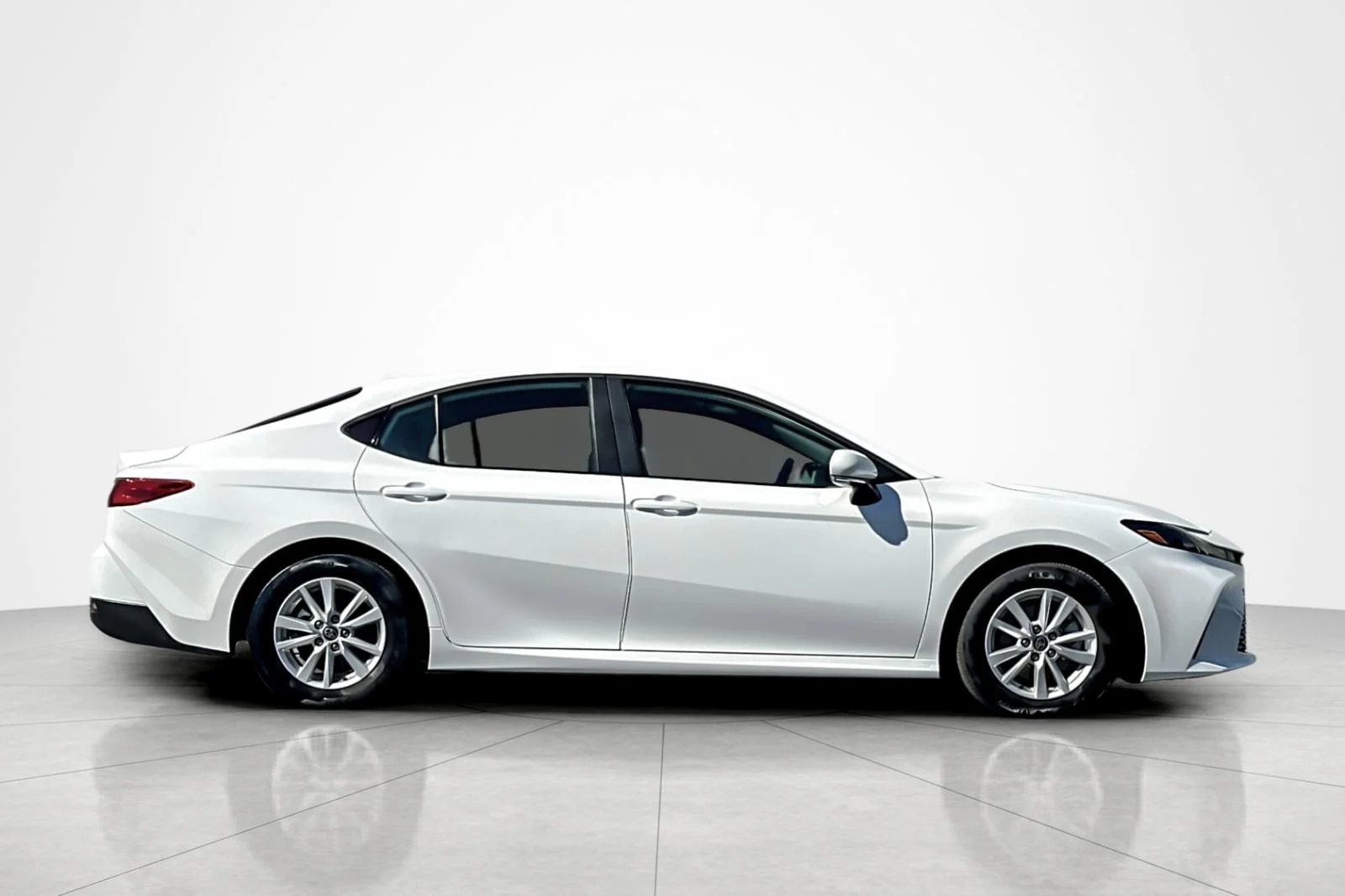 Used 2026 Ice Cap Toyota LE image 6